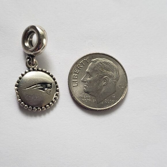 Pandora New England Patriots Logo Dangle Charm 925 Sterling Silver ALE NFL - Picture 7 of 8